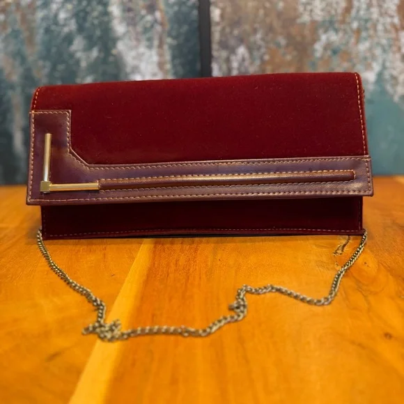 Vintage 1970s Archival Burgundy Velvet and Leather-Look Geometric Clutch - Picture 15 of 15